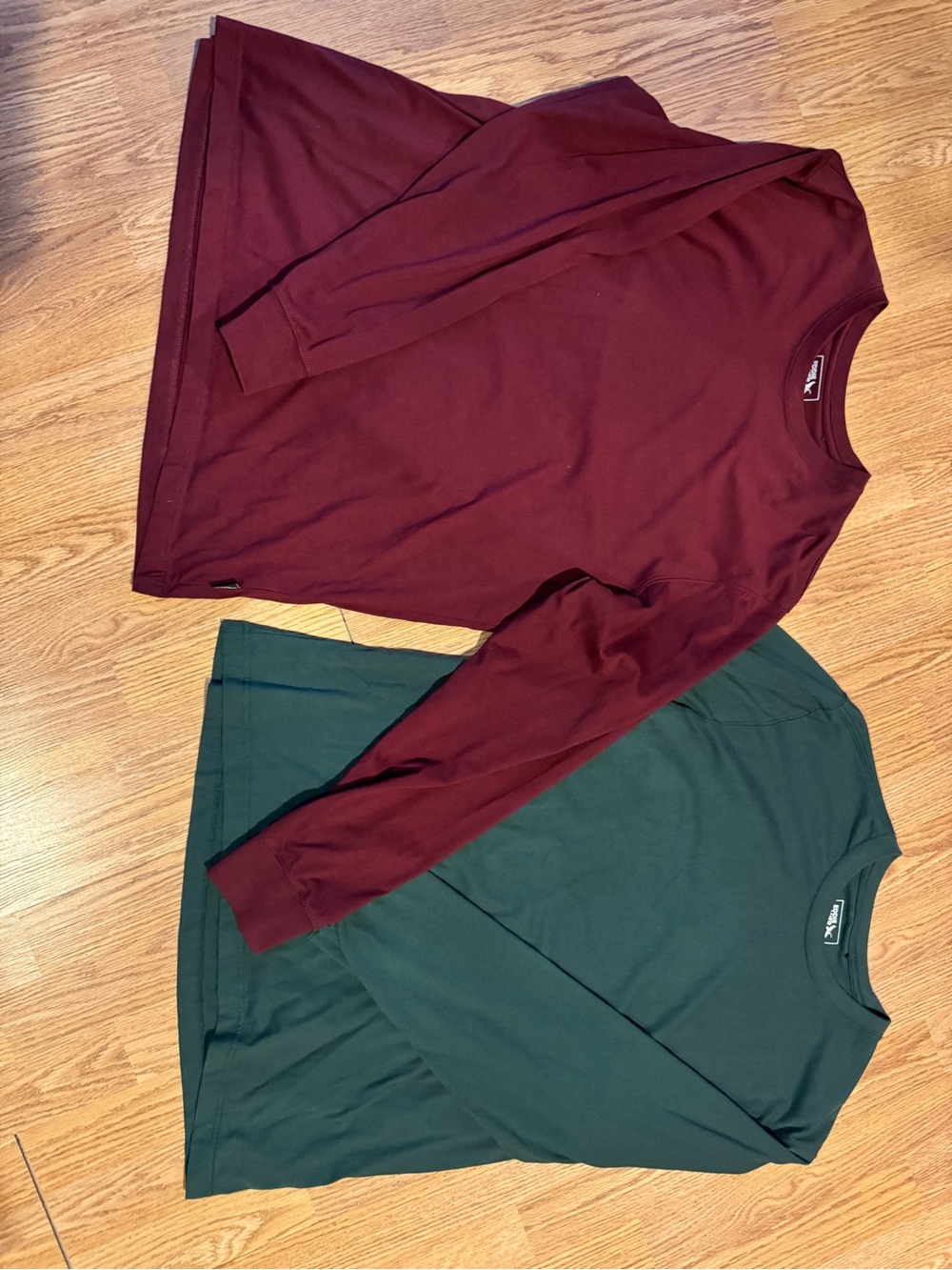 Bundle of 2 Like New Eddie Bauer Men's Long Sleeved Tees - Large